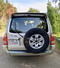 ميتسوبيشي باجيرو